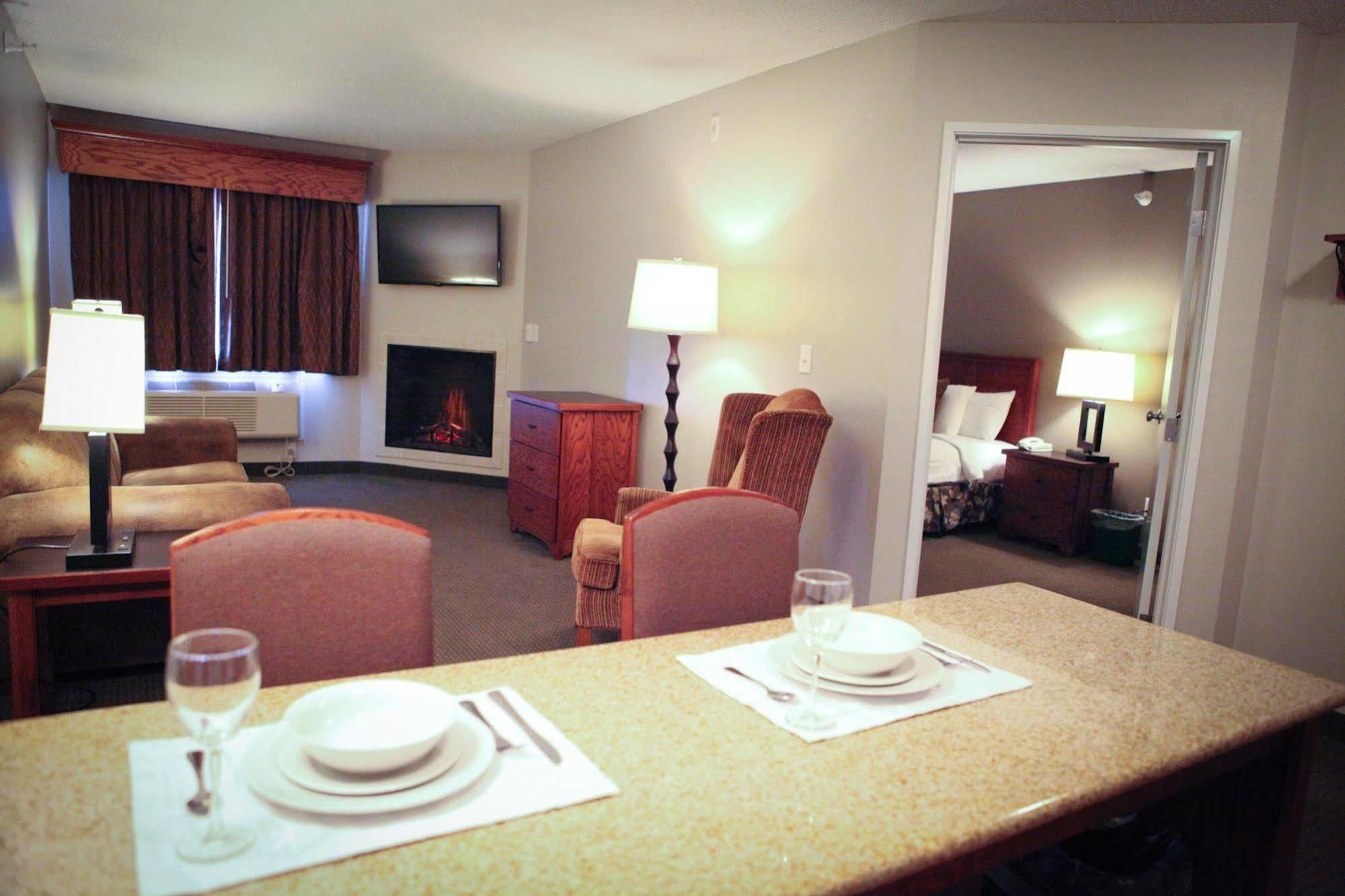 Grandstay Hotel And Suites Perham Kültér fotó